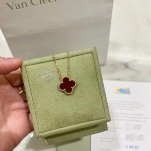 Van Cleef & Arpels Four-leaf lucky necklace